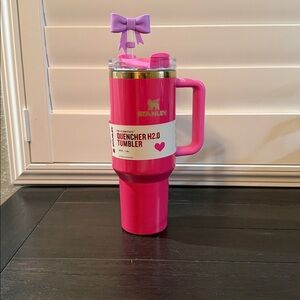 Stanley Vibrant Pink Quencher Tumbler Valentines 40 oz